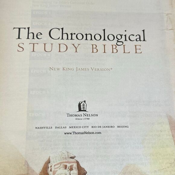 Chronological Study Bible NKJV New King James Version Thomas Nelson Hardcover - Picture 4 of 8